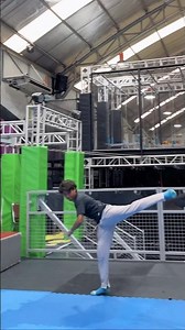 Tricking salto di bounch street😱😱