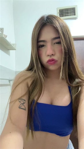 Vídeos de Val Rodriguez (@valeejiji) con «original sound - regi :)»