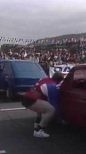 Flipping 700 kg cars for fun 🚘 | SBD World’s Strongest Man