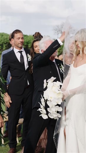 A Ritz-Carleton Wedding Celebration at Turtle Bay / Oahu Hawaii