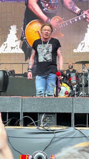⚡🔥 Guns N’ Roses Axl Rose older pulse still thunder #gunsnroses