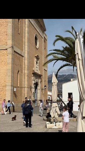 4.1K views · 172 reactions | ALTEA❤️❤️❤️España. La Plaza de la Iglesia es el corazón del casco antiguo y un lugar emblemático. Desde allí, puedes disfrutar de vistas espectaculares al mar Mediterráneo, y admirar la iglesia Nuestra Señora del Consuelo❤️ | Altea Group | Facebook