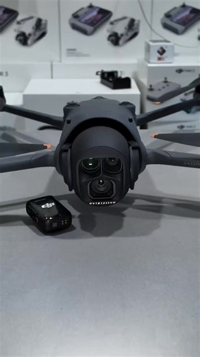 Your shot doesn’t wait. Why should you? If you’re dealing with shaky hands, tight spaces, or crash anxiety—you’re not alone. New pilots feel it too. But having guardrails changes everything. AirView Pro is the compact aerial camera built for calm, controlled flights—so you focus on the frame, not the fear. No more guessing around obstacles. No more “please make it back.” Why flyers trust AirView Pro: ✅ Obstacle awareness with clear status alerts ✅ Auto-hover for drift-free composition ✅ One-butt