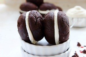 Classic Chocolate Whoopie Pies