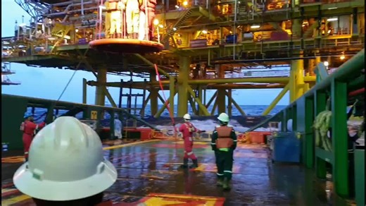 Personnel Transfer Using Crane in Offshore Environment