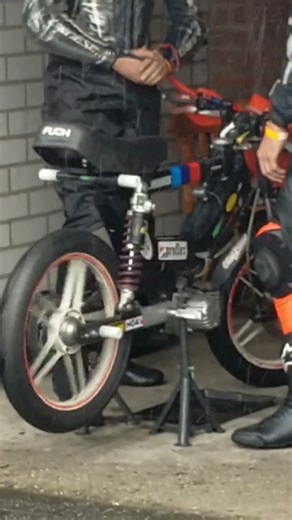 race moped warm up for 4 hours of Veldhoven Moped endurance race 1 11 2025+Plane sound