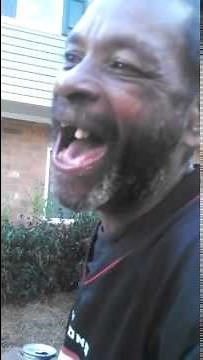 Homeless Man sings Bump N' Grind R. Kelly