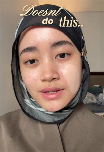 Been using this cushion for a week (lebih) dan oksidasinya bener-bener ga noticeable krn ga tonedown dan nempel PARAH ke kulit