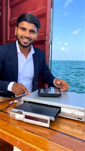 Purane DVD player mile kisko chaiye #mystery #shortsfeed #shorts