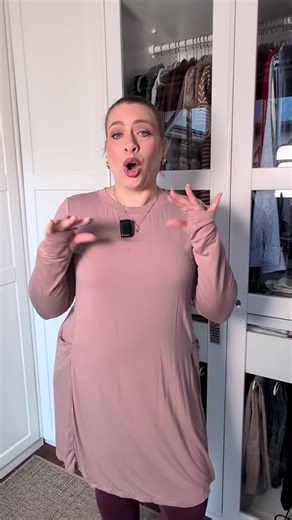 #ootd Farbe vs. schlechte Laune - wer gewinnt? 🤣 . How to shop: 💜 Über den ersten Link in der Bio “OOTDs zum nach Shoppen” 💜 am PC copy & paste diesen Link in Deinen Browser: https://amzlink.to/az0xhBTHHPjcQ 💜 ODER geh direkt in meinen kompletten Amazon Shop https://www.amazon.de/shop/missesviolet . #fyp #fürdich #missesviolet #dailyoutfit #outfits #fashion #curvyfashion