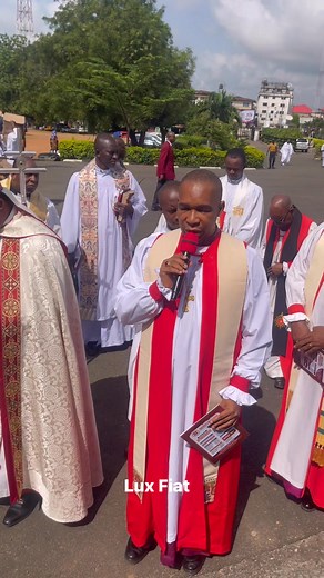 49K views · 2K reactions | How The Primate, Archbishop of Niger Province - Most Rev. Dr. Alexander Ibezim, Bishop Owen Chiedozie Nwokolo, Bishop S.E Okek(Rtd) and Bishop Obiora Uzochukwu prepared before proceeding for the Thanksgiving service to mark the 100th anniversary of Dennis Memorial Grammar School Onitsha (DMGS), at All Saints' Cathedral, Onitsha. #LuxFiat | Diocese on the Niger, Anglican Communion | Facebook