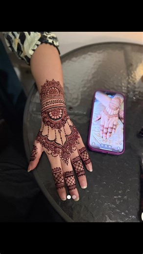 Party henna for Asma @disney_henna #hennadesign😍❤️ #hennaartistrybyfathima #mehandi All around Scotland