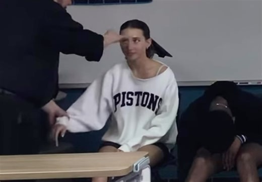 Hypnoblogger on Instagram: "Rapid induction via butterfly hypnosis #hypnotized #hypnosis #hipnose #hypno #hypnotizedgirls #sleep #foryoupage #mindcontrol #faint #hypnotizing_arts"