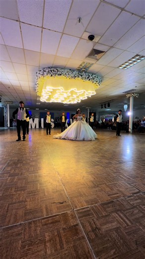 Audri’s Main Waltz: Quinceañera Vals Guide