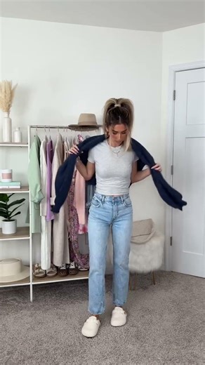 Casual Spring Outfit 🤍 comment SPRING to get all of my outfit details sent over to you directly! I