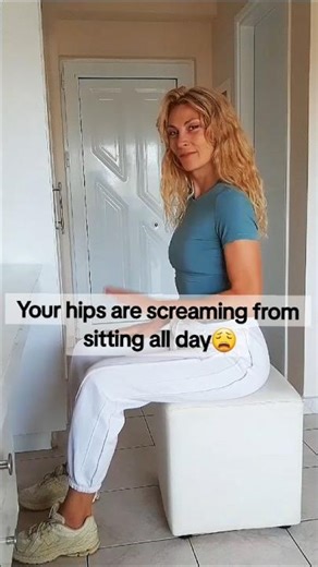 Unlock Tight Hips in 2 Minutes - Desk Worker Hip Flow