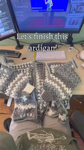 Cookies & Cream cardigan just dropped 🤍🖤🧶