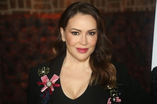 Alyssa Milano Now Panhandling on Substack — And Uses Her Breast Implants To Do It