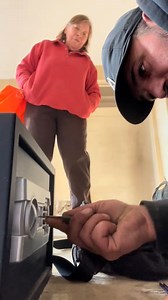 61K views · 428 reactions | “SAFE” Lockout #nyclocksmith #brooklynlocksmit #nyclocks #locksmith | Captain Lock Smith | Facebook