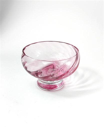 Scottish Caithness Glass: Vintage Cranberry Pink Footed Swirl Vase - Etsy