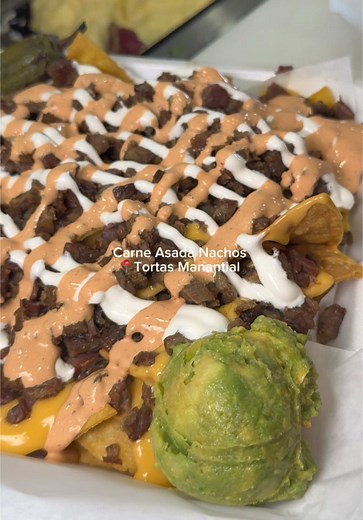 CARNE ASADA NACHOS AL ESTILLO TORTAS MANANTIAL 🔥🔥 Hey #Laveen #Arizona Have you tried our DELICOUS Carne Asada Nachos? 🤤 📍 51st & Baseline, Laveen, AZ 📍 107th & Indian School, Avondale, AZ 📍 59th & McDowell, Phoenix, AZ 📍 Avondale Blvd & Buckeye, Avondale, AZ #fyp #foryoupage #laveenaz #az #phoenix #phoenixaz #carneasada #nachos #tortas #torta