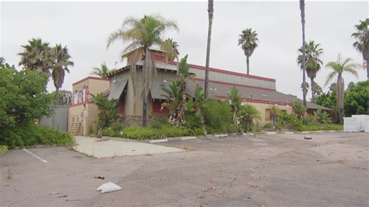 What's going on with the vacant Islands Restaurant in Kearny Mesa? Here's what we know