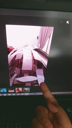 Aku sama temen aku mau bikin spring trap cosplay ( maaf b.inggeris)