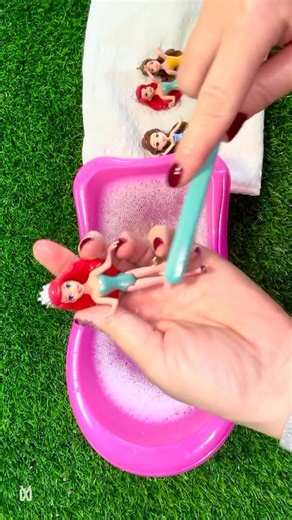 Cute Miniatures Disney Princess Frozen ELSA & Annall! elsa satisfying unboxing