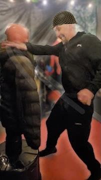 WW2 Combatives - Back Knuckle