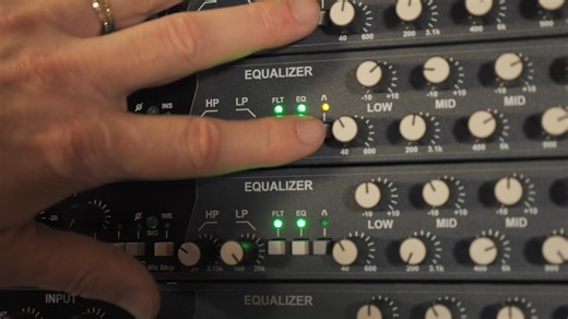 Nashville’s own Joe Carrell puts the Harrison 32Classic Mix Strip to the test! Packed with the same Jensen transformer-equipped mic pre, EQ & filters found in the flagship 32Classic console, Mix Strip delivers that Harrison warmth and smoothness, perfect for shaping any source right at the tracking stage. Want to hear it for yourself? Download Joe’s multitracks today and experience the legendary Harrison sound: https://www.youtube.com/watch?v=onNOXQ4GKJk | Harrison Audio