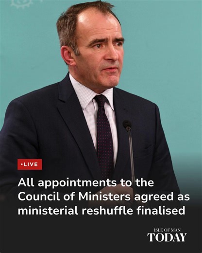That's all CoMin changes for now, with Tim Crookall MHK and Chris Thomas MHK back in the hot seats. Keep up to date with the latest HERE: 🔗https://www.iomtoday.co.im/news/government-reshuffle-live-updates-as-treasury-minister-steps-down-870616 | Isle of Man Today