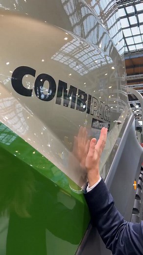 Our new CombiPack HDP 👑 Here are the highlights #krone #kroneagriculture | KRONE Agriculture