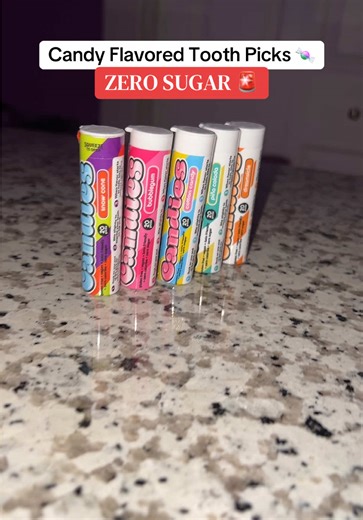These toothpicks are actually game changer for anyone that has a late night sweet tooth 🦷 #toothpick #flavoredtoothpicks #sweettooth #candy