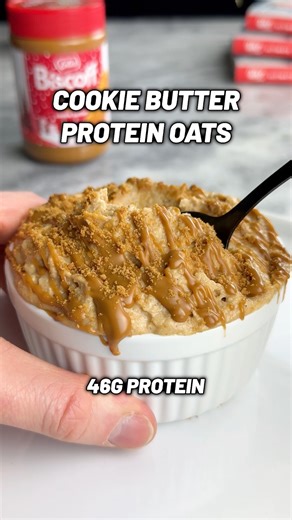 17K views · 151 reactions | Cookie Butter Protein Oats #cookiebutter #oats #proteinoats #biscoff #highprotein #protein #recipe #macros #weightloss #fatloss #macros #weightlossjourney #easyrecipe #dessert #overnightoats #cookie | Michael Kory | Facebook