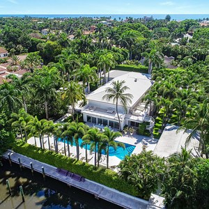 WSJ News Exclusive | Jeffrey Epstein’s New York, Palm Beach Homes to List for $110 Million
