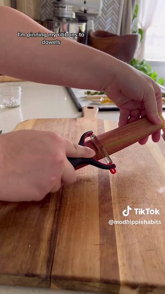 How to Make Dehydrated Cocktail Garnishes | Easy & Creative Ideas