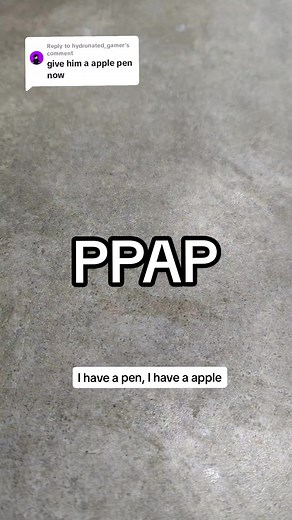 Sierra Onyx Twitch Streamer Prank with PPAP Pen Pineapple Apple Pen