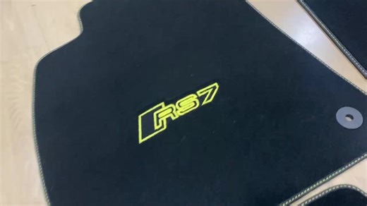 🔥 Audi RS7 Yellow – DELIVERY TIME 🔥🚀 RS7 in het geel, klaar voor levering 😮‍🔥 Brutale kleur vraagt om een setup die net zo hard binnenkomt. Custom automatten, perfect afgestemd op de wagen — tot in detail. ENGLISH 🇬🇧 Audi RS7 Yellow — delivery time 🔥🚀 Bold color, bold setup. Premium custom car mats, perfectly matched and ready to go. 📦 Worldwide shipping 🌍. #audirs7 #customcarmats #deliverytime #carinterior #autolifestyle