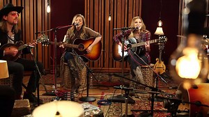 Watch our exclusive performance of Maddie and Tae's "No Place Like You"! | Radio Disney Country
