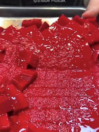 রক্ত দিয়ে তৈরি জেলি কি খাওয়া জায়েজ? 🩸 Is Blood Jelly Halal or Haram in Islam? #InsideMustak In this video, we explore the truth behind Blood Jelly (Blood Tofu) and why it is considered Haram in Islam. Usually, duck or animal blood is mixed with salt and water to create a jelly-like texture, then cut into cubes and cooked. However, according to Surah Al-Baqarah 2:173, consuming blood is strictly forbidden. এই ভিডিওতে আমরা জানবো রক্তের জেলি বা ব্লাড টফু তৈরি এবং এর ধর্মীয় বিধান সম্পর্কে। সাধারণত 