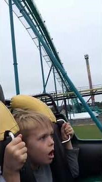 Roller Coaster Fail passing out "i'm gonna puke"