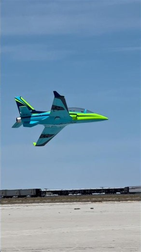 Pilot RC 1.8m Viper Jet