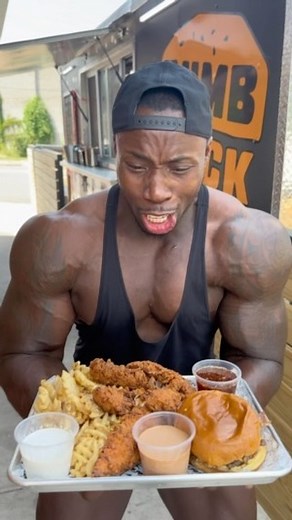 @dumb.cluck chicken tenders off the chain! 😩🍗 • 📍1402 Cemetery Avenue Chattanooga, Tennessee • • • #chickentenders #foodtruck #foodie #happy #chicken | Clive Ibizugbe