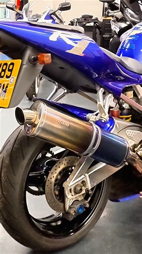 Stock vs Scorpion R1 Exhaust - Which sounds better? # Superbike #R1 | midbikecrisis