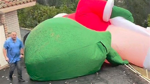 Runaway Santa balloon sparks neighborhood search in California