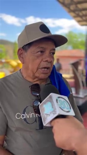 Don Juan Ángel García Moreno manifestó su satisfacción al ser uno de los beneficiados con la ampliación y pavimentación de la calle El Sauce, en La Unión Norte. @topfans Compartió @Canal 80@canal80srl