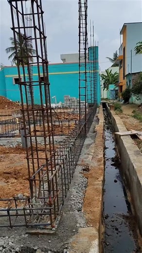 RKS CONSTRUCTION on Instagram: "How to Install Plinth Beam Steel Reinforcement On-Site Plinth beam reinforcement involves using steel bars (rebars) within concrete to create a strong, load-bearing horizontal beam connecting foundation columns, distributing wall loads evenly, preventing cracks, and enhancing seismic resistance. Key aspects include using 12mm (or larger) bars for top/bottom tension, 8mm bars for stirrups at specific spacing (e.g., 200-300mm), ensuring adequate concrete cover (25mm