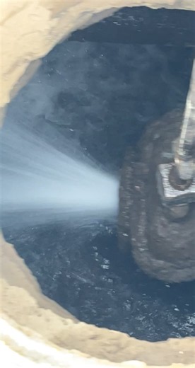 DRAINING THE WATER MAIN USING A FIRE CISTERN. THIS WILL HELP UP WITH FIGHTING WATER BEFORE MAKING OUR REPAIR