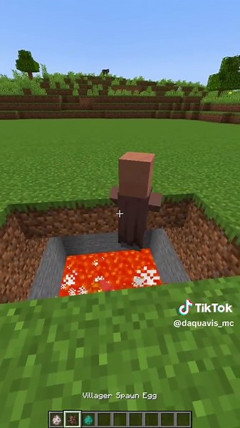 Exploring Minecraft Worlds: Giant Zombies, Creative Builds, and More!