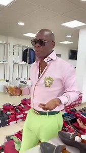 166K views · 2.5K reactions | Fashionista Osebo’s competition is back again with more reviews. This time he is even offering free champagne when you buy from his shop… The matter chop hot 掠 ooo | Sammy Flex TV | Facebook
